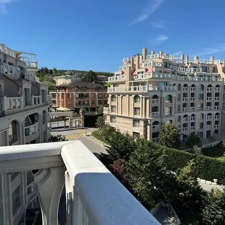 Apartment с изглед към морето в ла мер