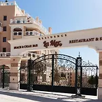 с изглед към морето в ла мер Apartment *