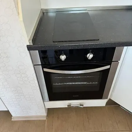 с изглед към морето в ла мер Altın Kumlar