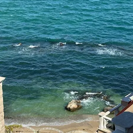 Daire с изглед към морето в ла мер *