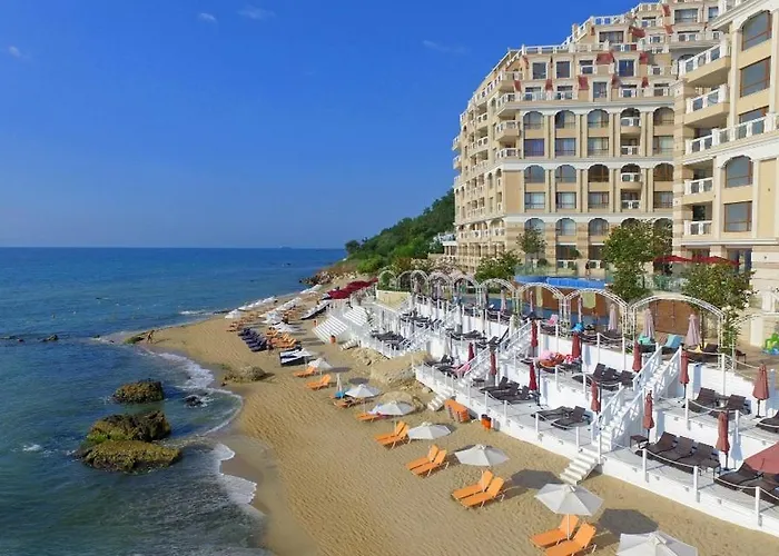 с изглед към морето в ла мер Apartment Golden Sands